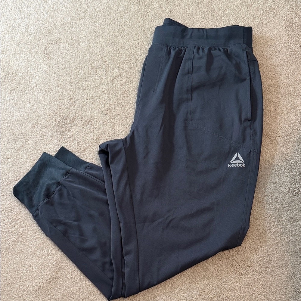 Reebok Men's Dark Gray Joggers